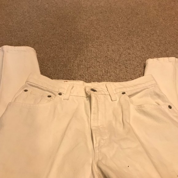 Levi’s White Jeans - Picture 2 of 4